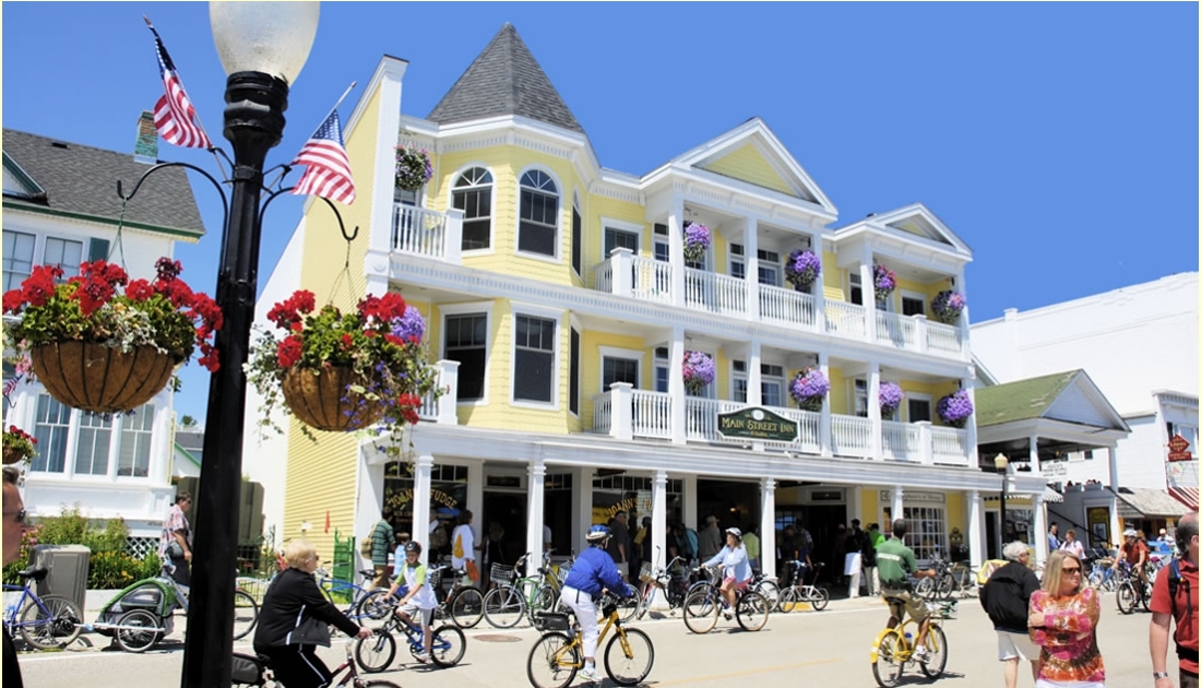 Main Street Inn & Suites Top Rated Hotel on Mackinac Island, MI